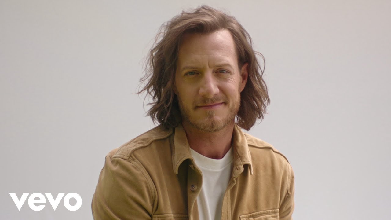 Tyler Hubbard - 5 Foot 9 (Unofficial Video)