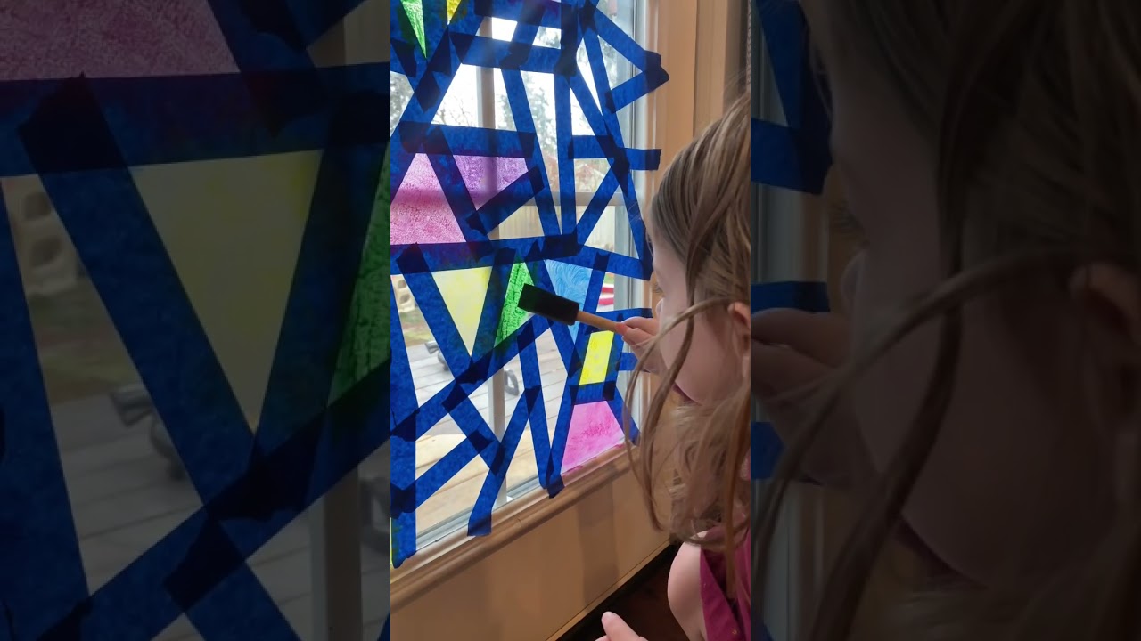 This stain glass window idea will be a new Easter tradition! ❤️