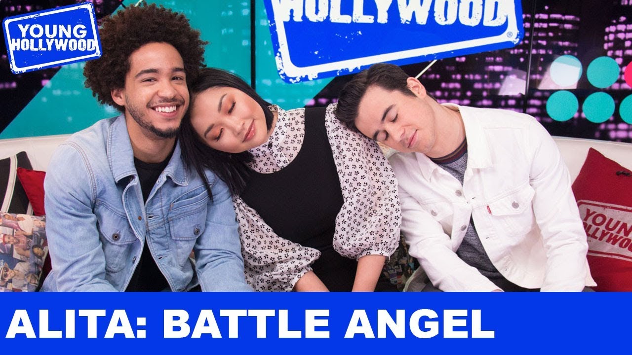 Alita: Battle Angel Stars on Being Serenaded On Set By Robert Rodriguez!
