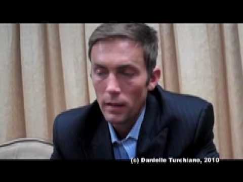 Desmond Harrington talks being the bad guy on 'Dexter' season five