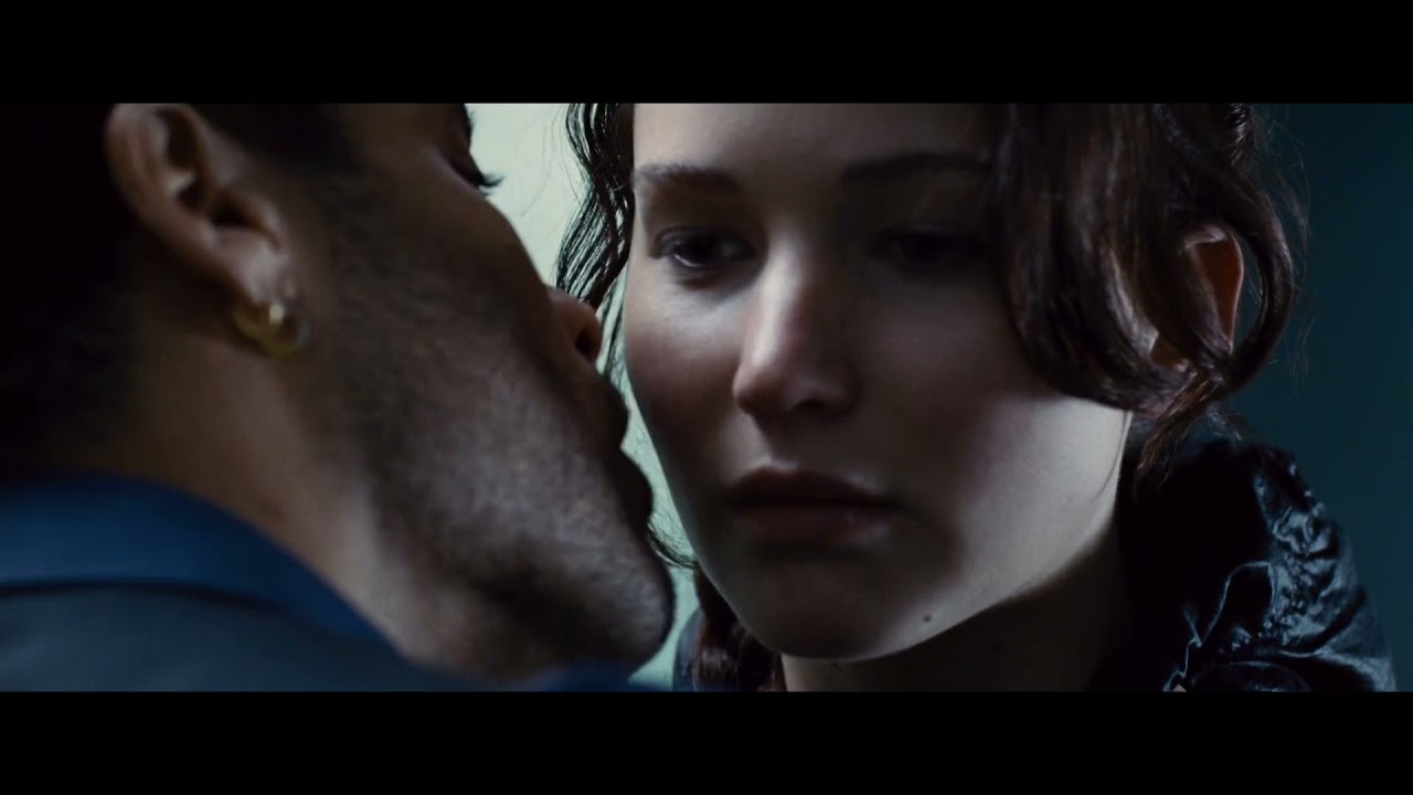 Cinna and Katniss Scenepack