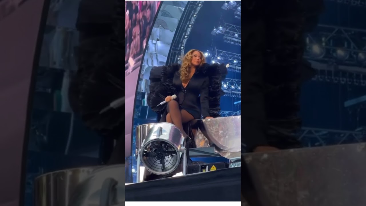 #beyonce #hautecouture #avantgarde #black #blossom #hautecouturedress #renaissance #concerts