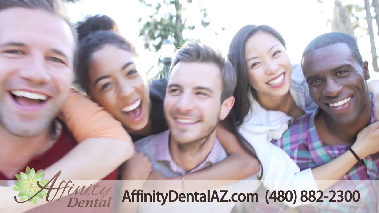 Harkins Queen Creek 14 Theater Ad For Dr. Kelly Wettstein of Affinity Dental