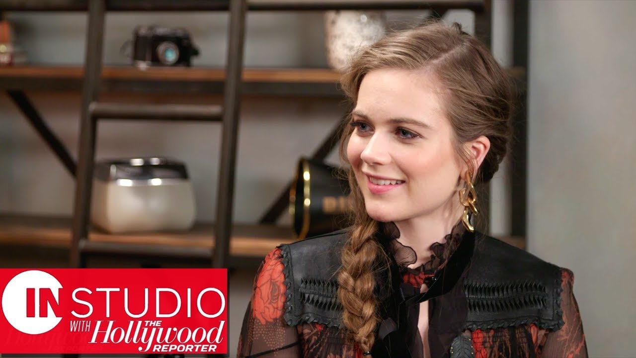 'Mortal Engines' Star Hera Hilmar Talks Filming On 120 "Intricate" Sets | In Studio