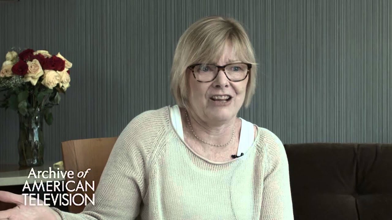 Jane Curtin discusses working with Susan Saint James - EMMYTVLEGENDS.ORG