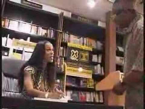 Heather Hunter @Karibu Bookstore