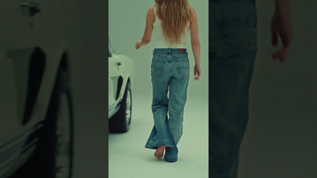 Sydney Sweeney Has Great Jeans | American Eagle