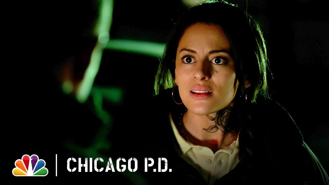 Voight Tells His CI to Get Information Without Burning Herself | NBC’s Chicago PD