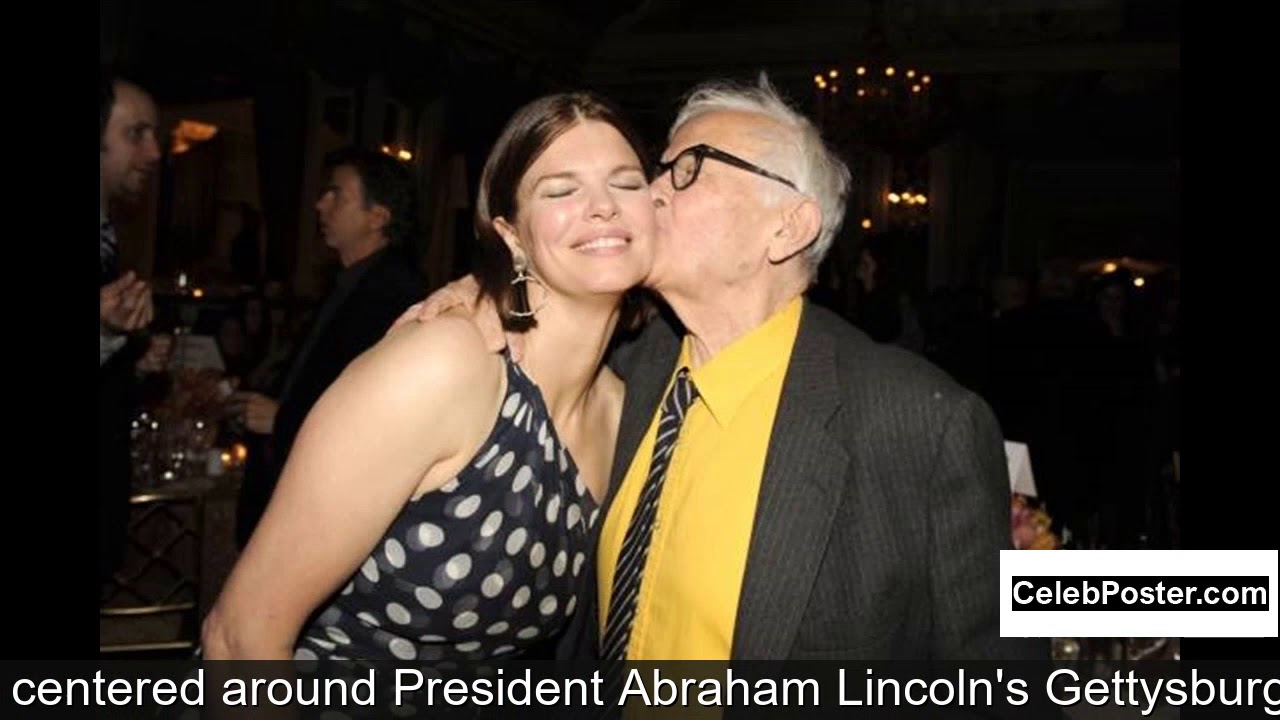 Jeanne Tripplehorn biography