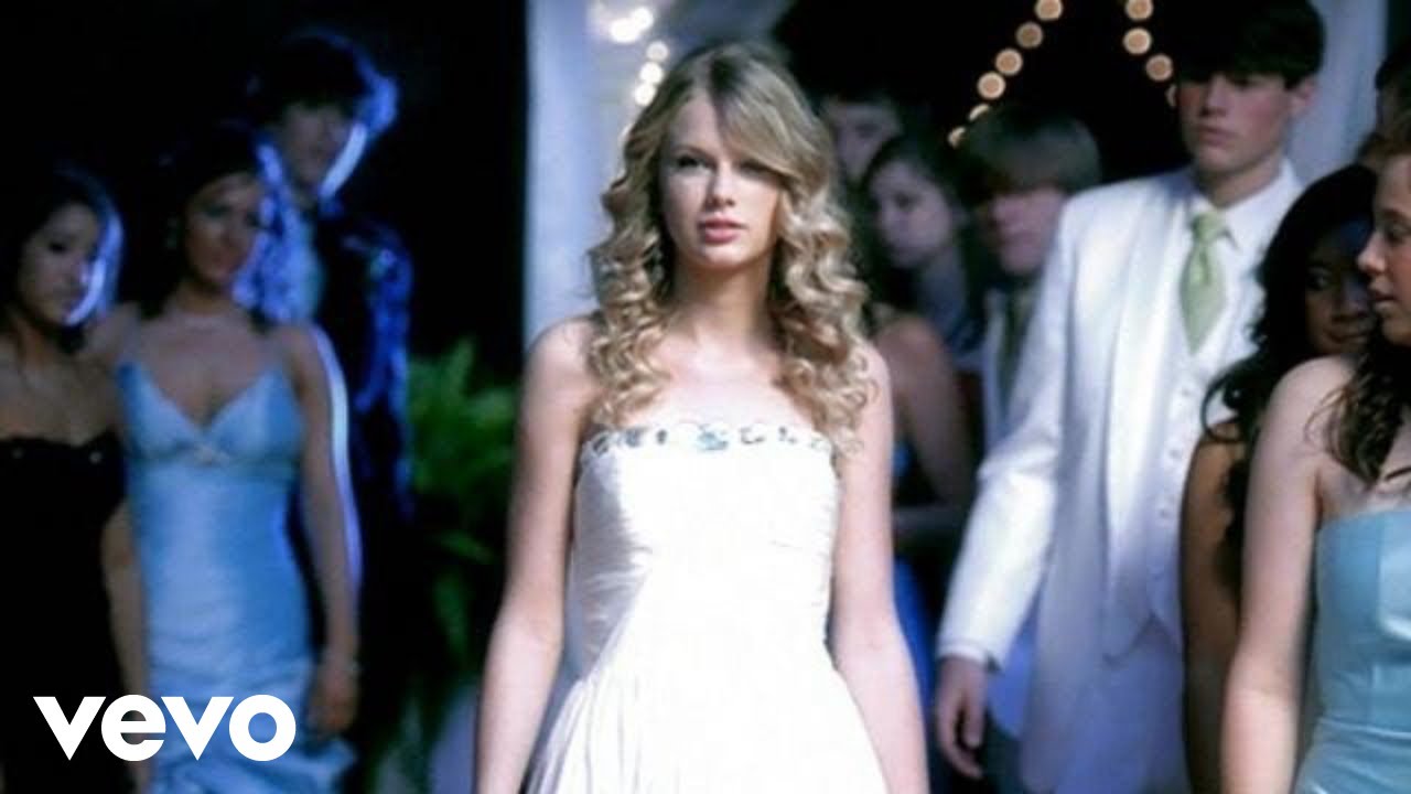 Taylor Swift - You Belong With Me