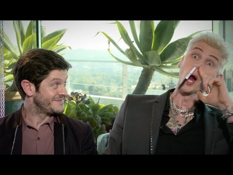 Mötley Crüe's THE DIRT: MGK as NIKKI SIXX?!? DOUGLAS BOOTH as TOMMY LEE?!? THE DIRT cast tell ALL!