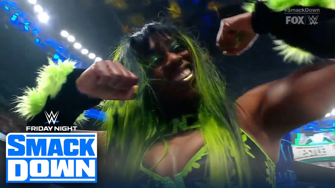 Naomi qualifies for Elimination Chamber vs. Alba Fyre on SmackDown | WWE on FOX
