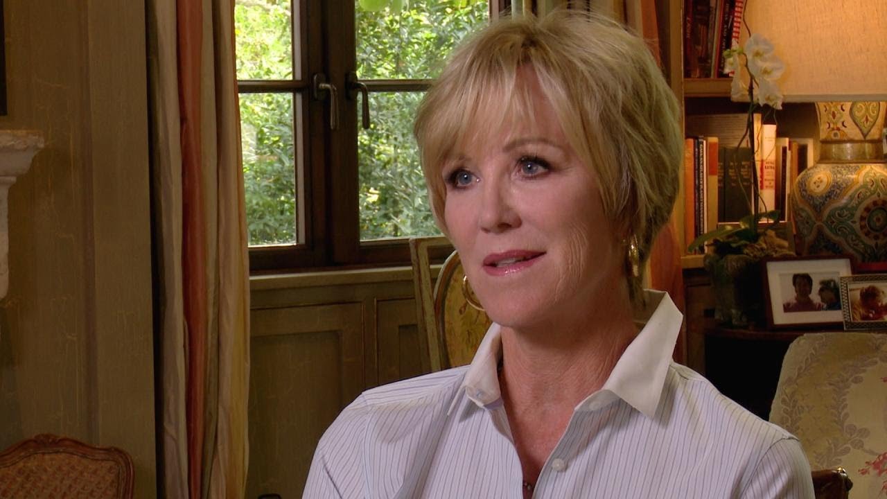 Drs. Exclusive: Joanna Kerns' Breast Cancer Journey