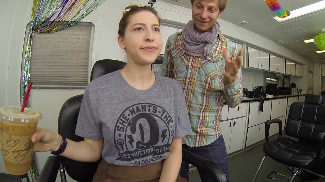 UNBELIEVABLE! Eden Sher becomes "Sue Heck" from "The Middle" on Hallmark Channel WEEKNIGHTS 9/8C